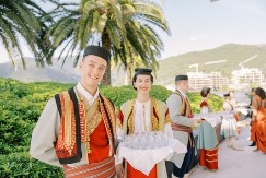 VIC DANA Krenuo Crnogorčev sin u Ameriku, pa ga otac odlučio posavetovati...